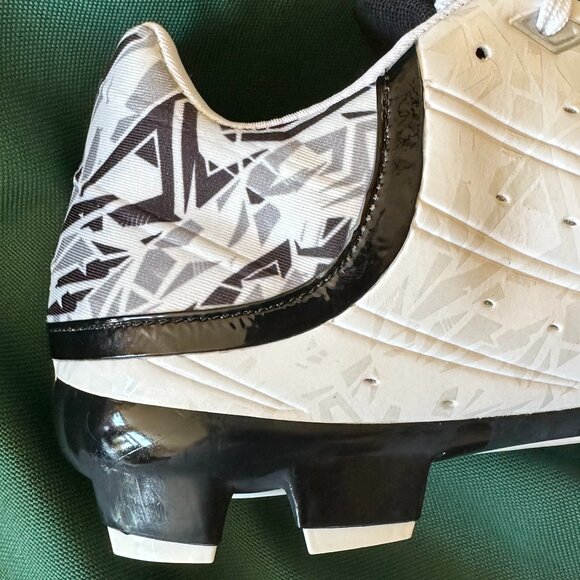 Under Armour Team Banshee Low MC Cleats - Picture 6 of 11